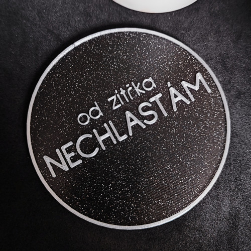 Podtácek "Nechlastám" (černá + stříbrná) — foto 3