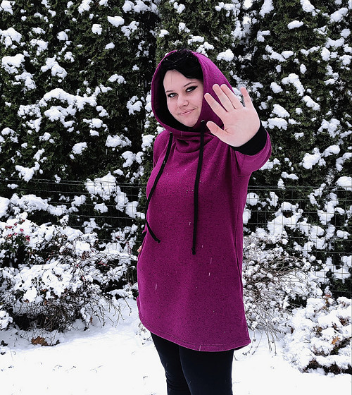Prodloužená mikina...vel. L — foto 3