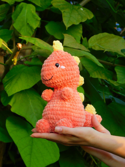 Oranžový dinosaurus — foto 2