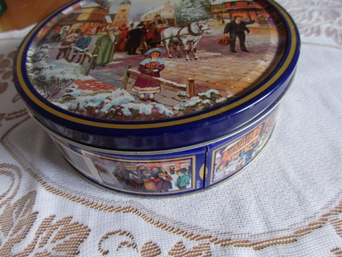 Bílý koník - plechovka — foto 2