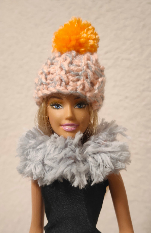 Čepice a nákrčník pro Barbie — foto 2