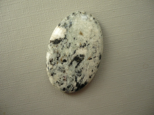 Kabošon - jaspis kiwi 33 mm, č.8f — foto 2