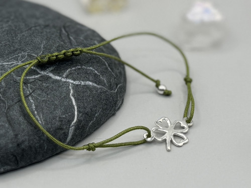 Minimalistický náramek - Clover leaf (zelená) — foto 4