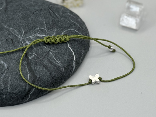 Minimalistický náramek - Tiny Butterfly (zelená) — foto 4