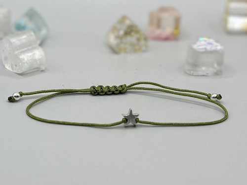 Minimalistický náramek - Tiny star (zelená) — foto 2