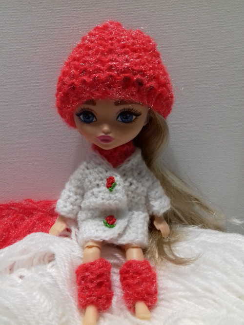Obleček pro Barbie Extra Minis - kabátek a set — foto 2