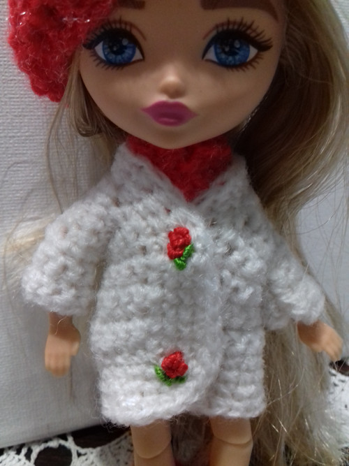 Obleček pro Barbie Extra Minis - kabátek a set — foto 4