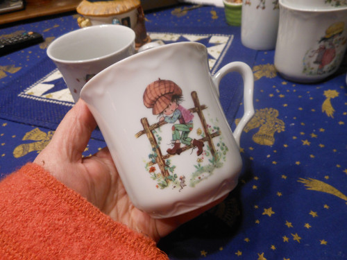 Porcelánový hrnek kluk — foto 2