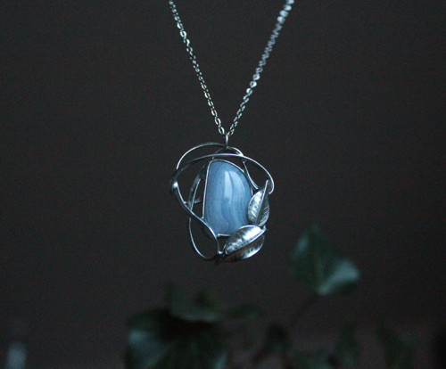 Idalia ~ Šperk s chalcedonem — foto 4