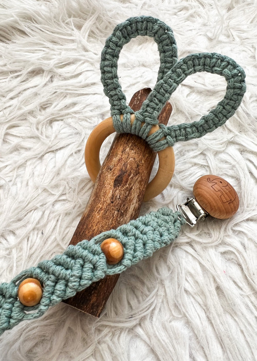 Klip na dudlík a kousátko MACRAMÉ SET — foto 3