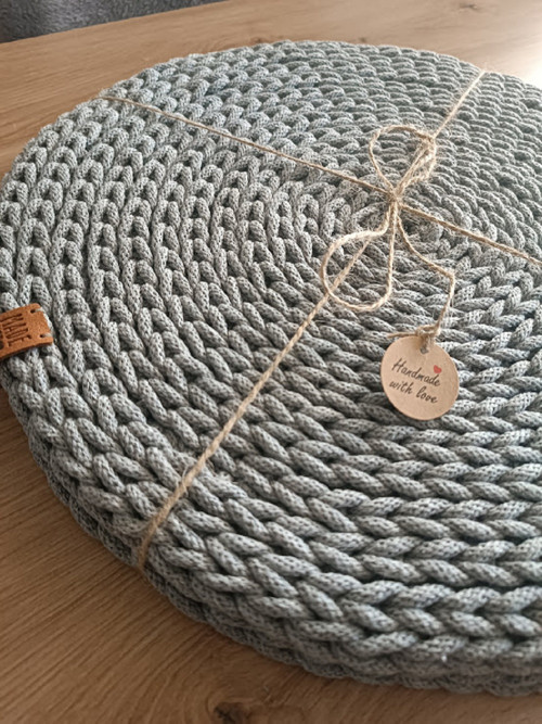 Háčkované prostírání průměr 36 cm — foto 2