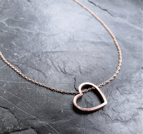 Ocelový náhrdelník*obrys srdce*rosegold — foto 6