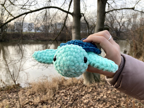 Tyrkysová háčkovaná želvička — foto 2