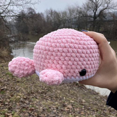 Růžová háčkovaná velryba — foto 5