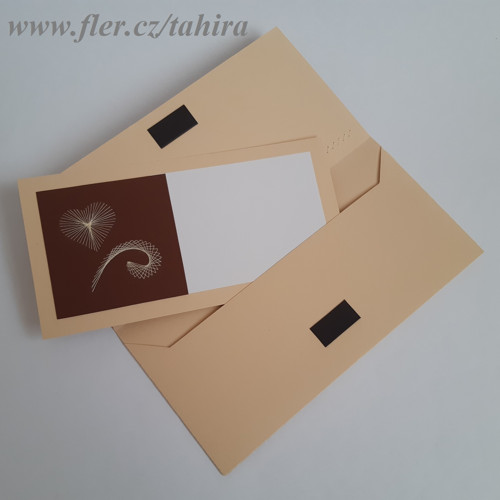 Dárková obálka 3D srdíčka hnědo-béžová — foto 2