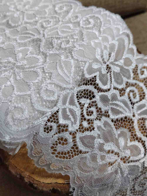 Elastická krajka / vsadka / běhoun šíře 15 cm — foto 2