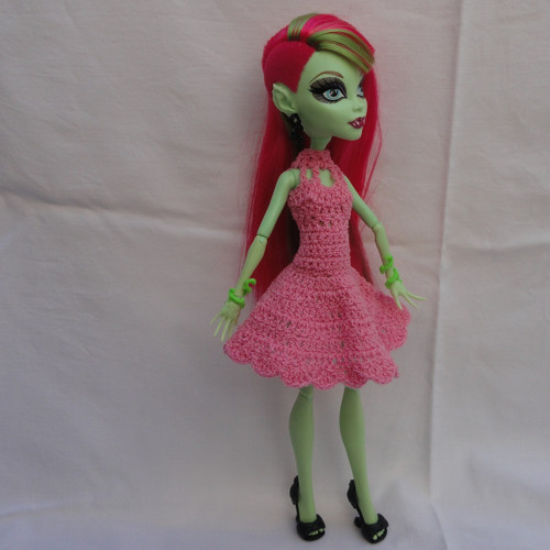 Šaty pro Monster High — foto 2