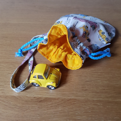 Kapsička na drobnosti s uchem — foto 6