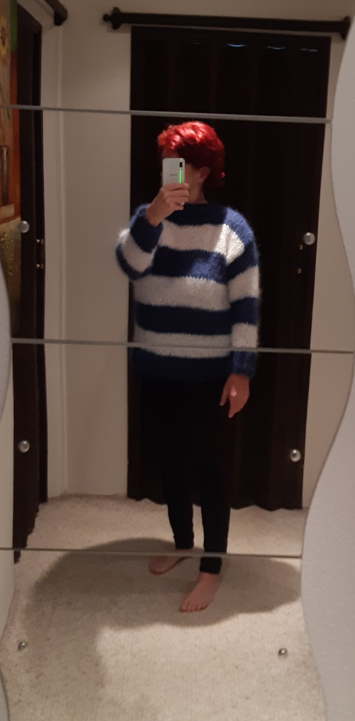 Svetr s pruhy — foto 5
