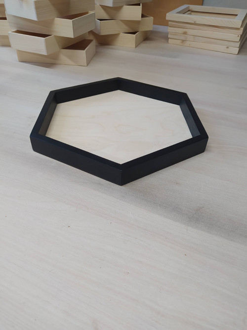 Dřevěný rám hexagon 40 cm — foto 3