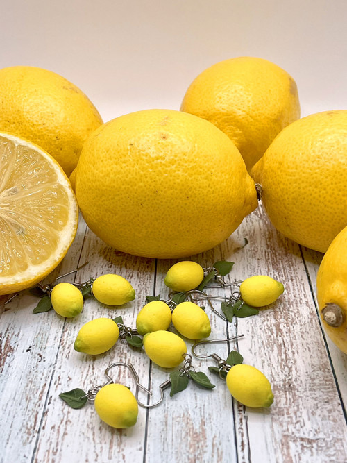Náušnice malé citrony visací — foto 2