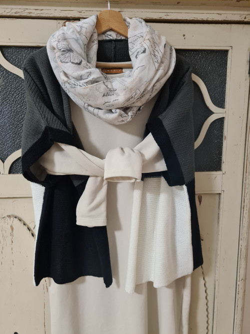 Kostkománie, kardigan, oversized — foto 2