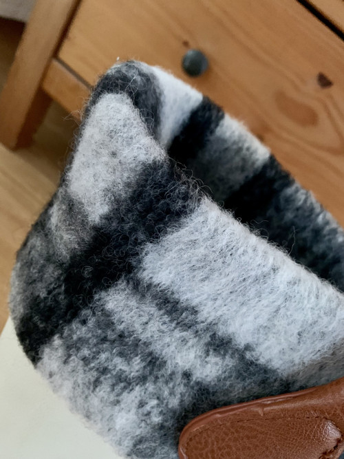 Huňatý zimní lem pro obag standard černá/šedá — foto 3