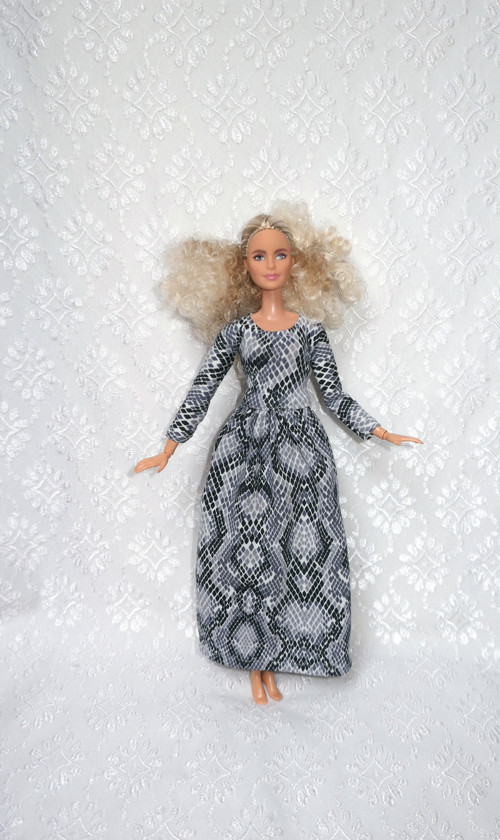 Dlouhé šaty pro Barbie — foto 2