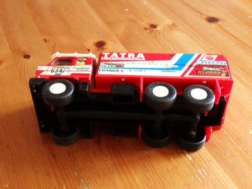 TATRA T 815 - hračka — foto 5
