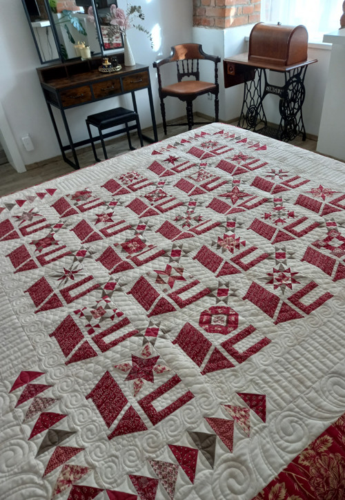 ...Sampler ,,Red House" Quilt... — foto 5