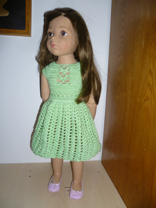 Zelené šaty pro panenku 50 cm — foto 2