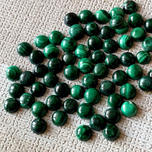 Malachit kabošon kruh / 5mm MA-04 — foto 3