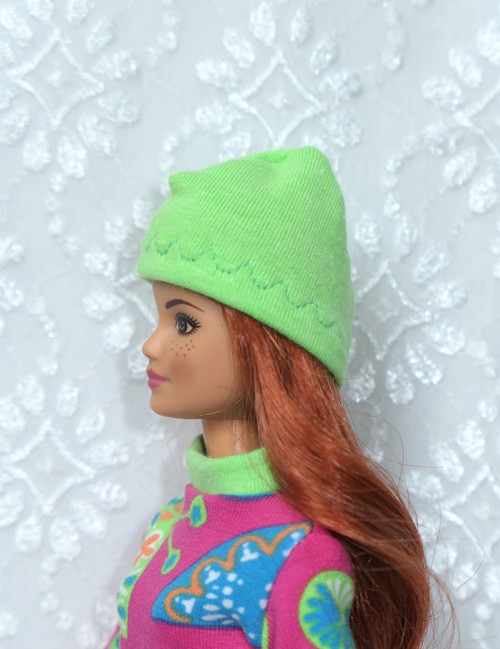 Čepice pro Barbie — foto 2