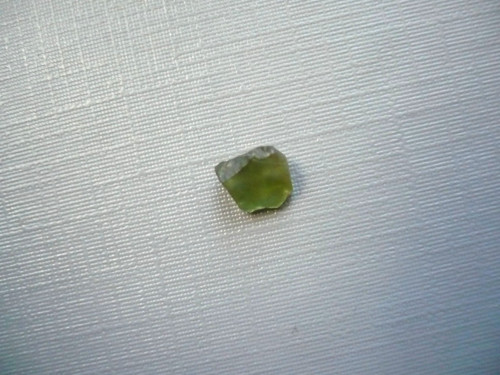 Surový zelený apatit 7 mm, č.56f — foto 2