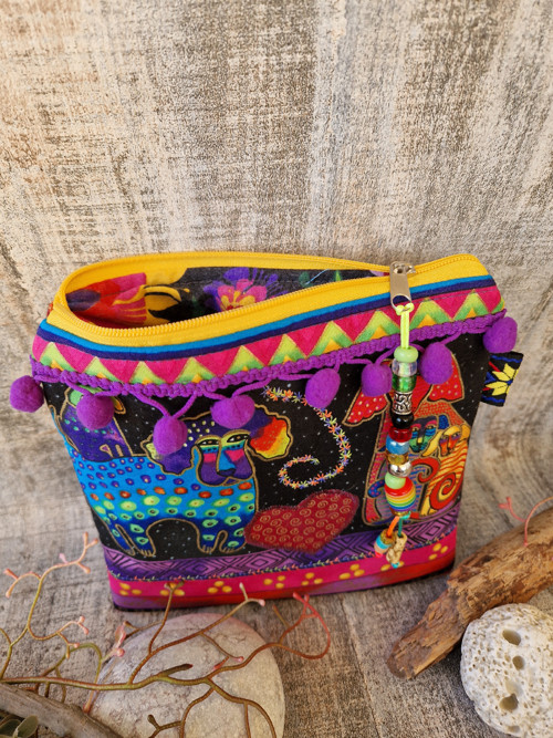 * etuje ~ taštička s pejsky Laurel Burch — foto 4