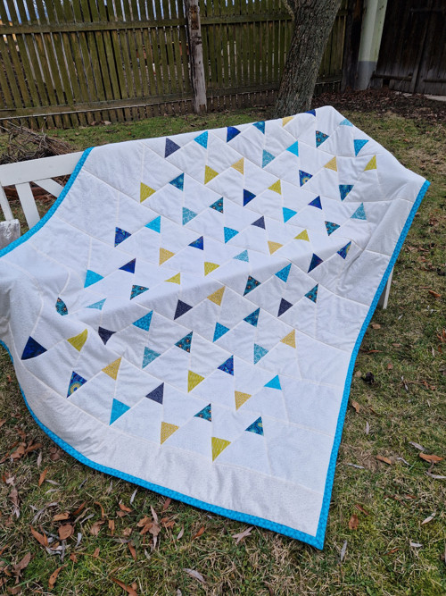 Velká hřejivá patchwork deka modré trojúhelníky — foto 3