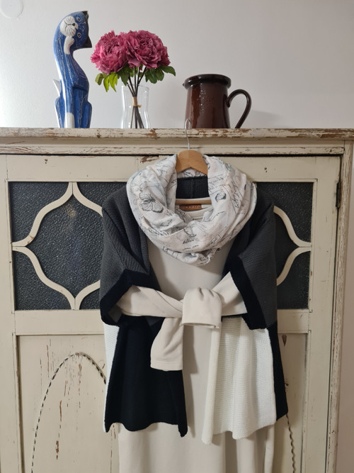 Kostkománie, kardigan, oversized — foto 5