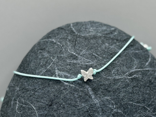 Minimalistický náramek - Tiny Butterfly (mátová) — foto 3