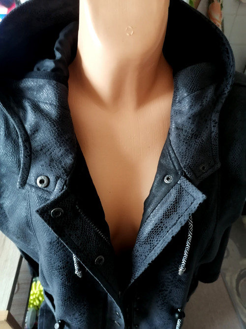 Kabát hadí — foto 5