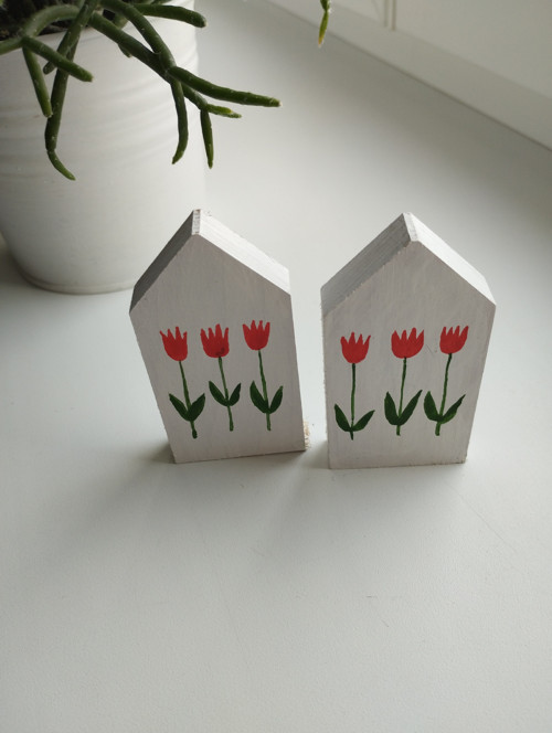 Domeček s tulipány — foto 2