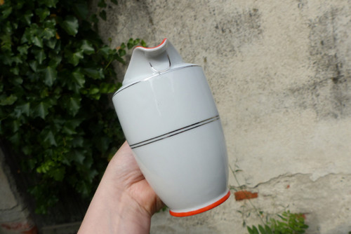 V lince...porcelánová mléčenka — foto 2