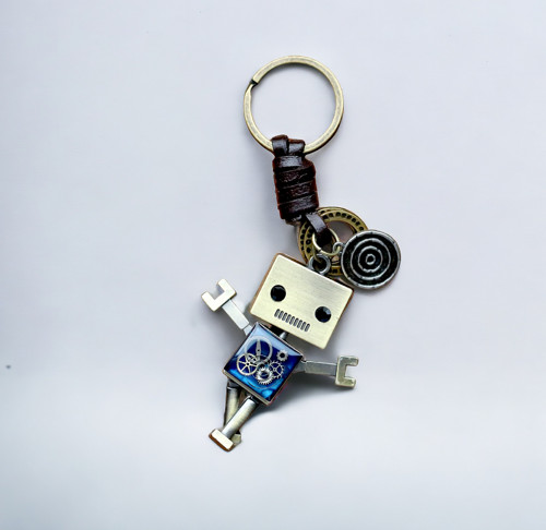 Robot - klíčenka — foto 3