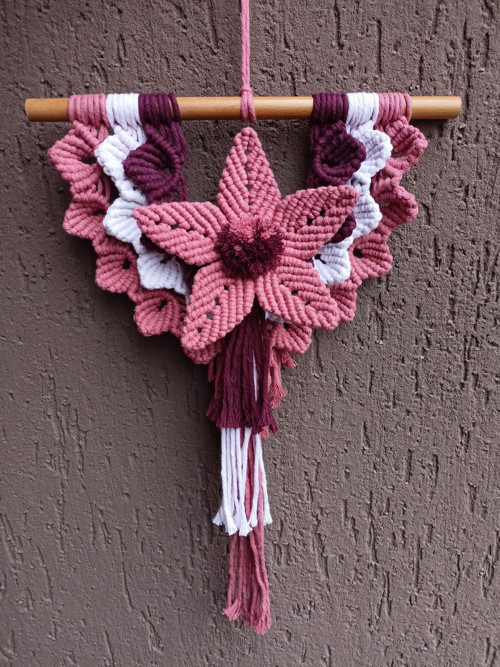 Závěsná dekorace, macramé «Bordó» — foto 4
