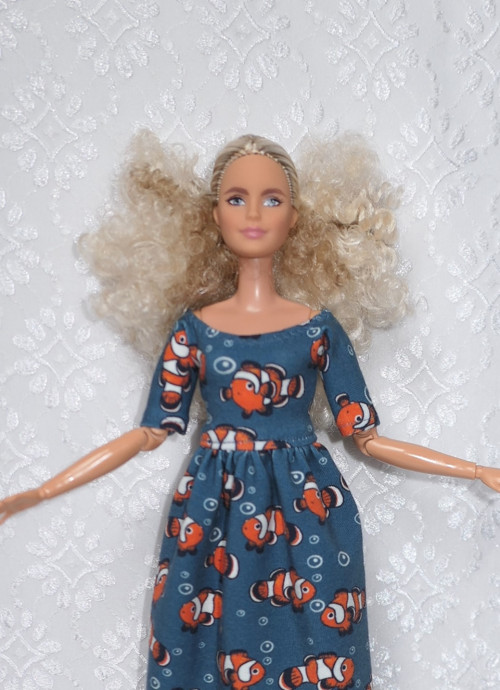 Dlouhé šaty pro Barbie — foto 2