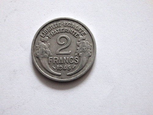 2 Francs z roku 1945 — foto 2