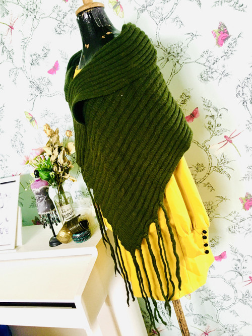 Boho pončátko olivové — foto 4
