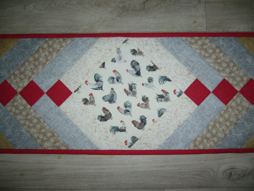 Kohoutci - středový ubrus — foto 3