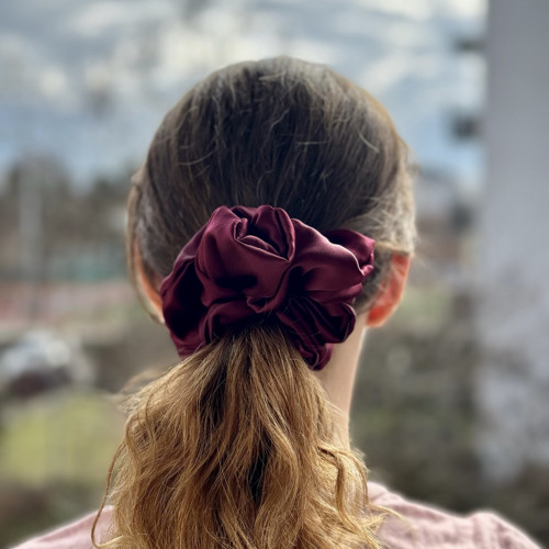 SEMISWEET WINE - hedvábná scrunchie JUMBO — foto 2