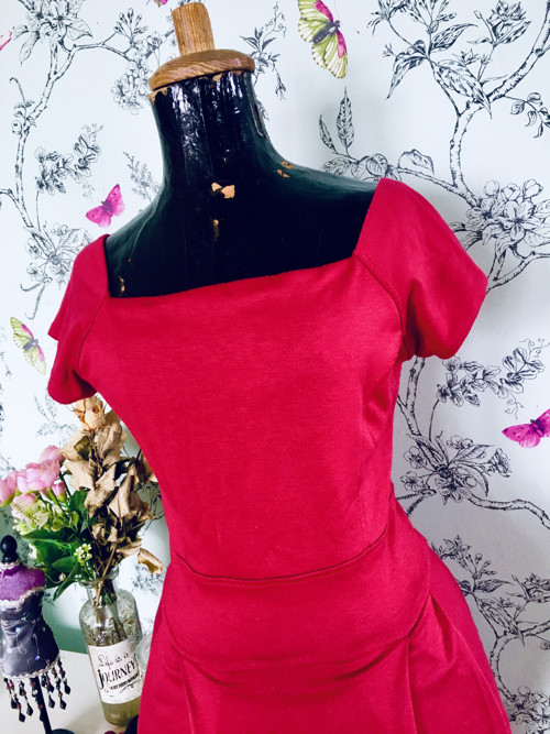 Šaty retro red padesátkové — foto 2