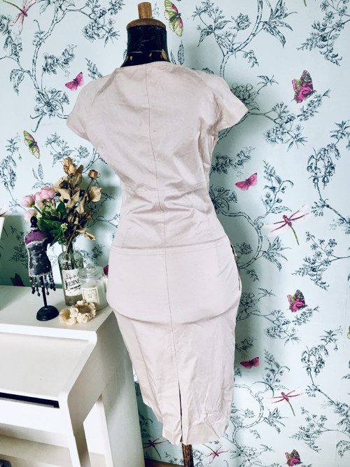Šaty pin-up cream — foto 5